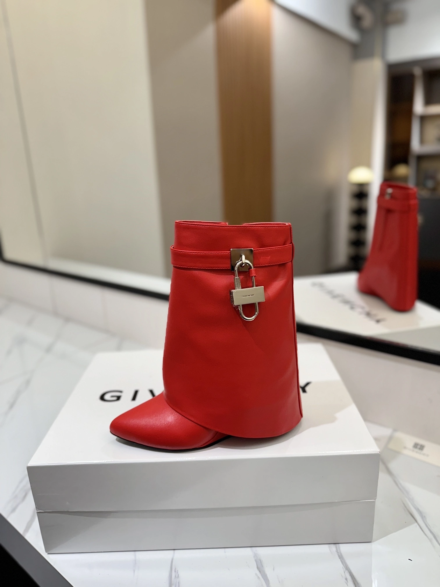 COCO-- 6iv593hy BE603KE0YP-600 Calfskin Heel height：8.5CM item:D-X555L1162